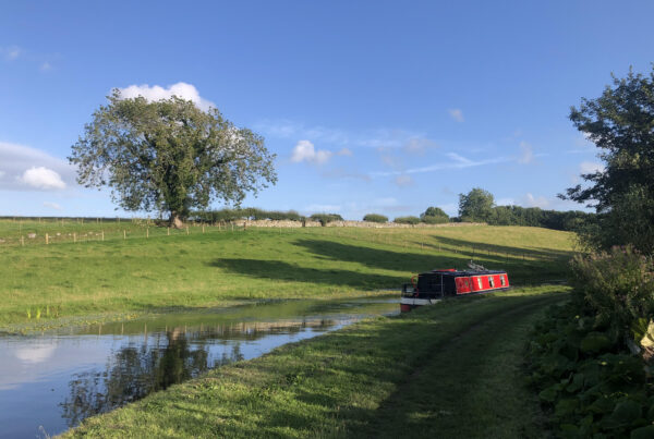 narrow boat on the Lancaster canal